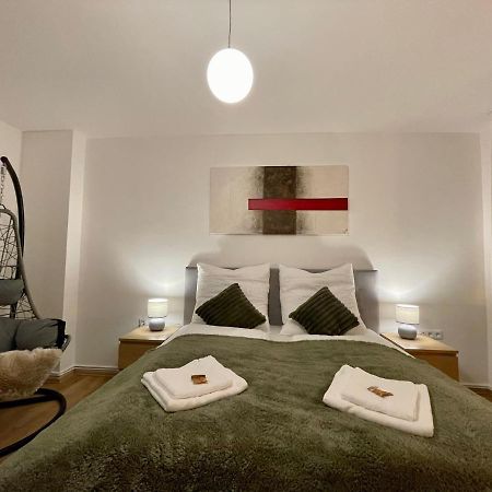Downtown Apartment By Ninja Spaces - Kingsize-Bett, Kueche, Netflix, Terrasse Вупперталь Экстерьер фото